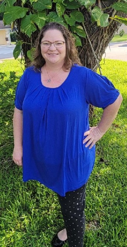 Help us welcome Mrs. RaeAnn Whiteside as the Assistant Principal of Everglades Elementary. Mrs. Whiteside has served our district for over 20 years as a classroom teacher, instructional coach, and behavior interventionist. She is a lifelong resident of Okeechobee and is excited to join our Gator family!
It's great to "B" a Gator!